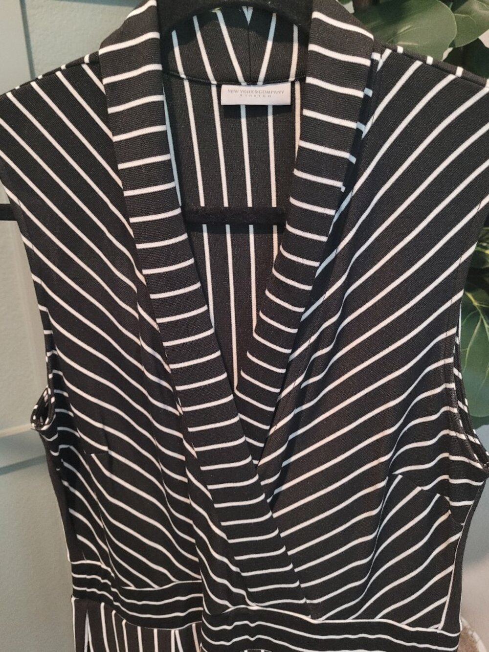 New York & Co Black White Striped Wide Leg Jumpsuit Shawl Collar